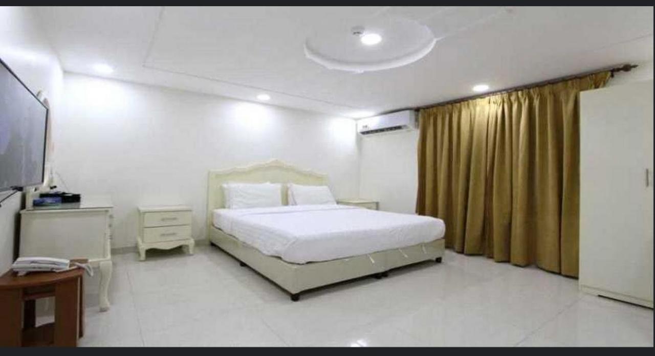 Manzel Aram 105-By Alazmi- Hotel Riyadh Bagian luar foto